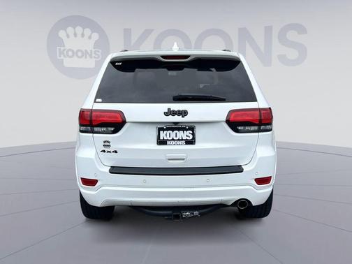 Bright White Clearcoat 2018 Jeep Grand Cherokee Altitude