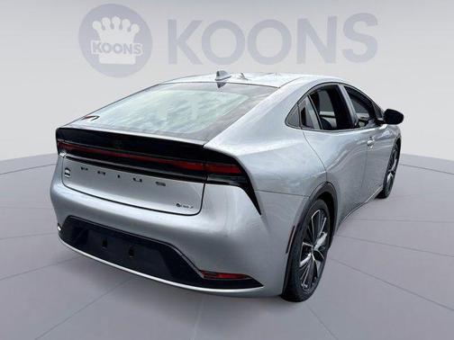 2025 Toyota Prius XLE