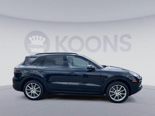 2021 Porsche Cayenne Base