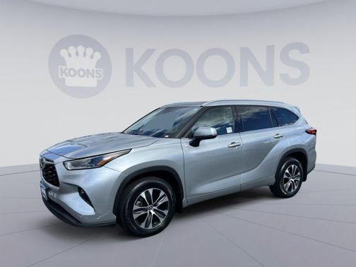 2021 Toyota Highlander Hybrid XLE