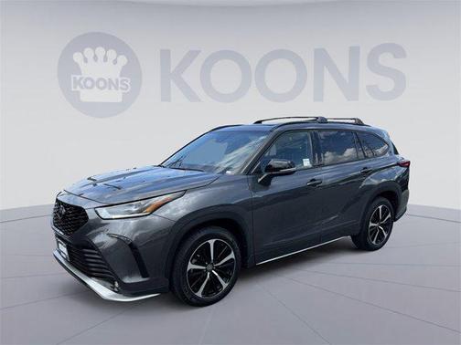 2022 Toyota Highlander XSE