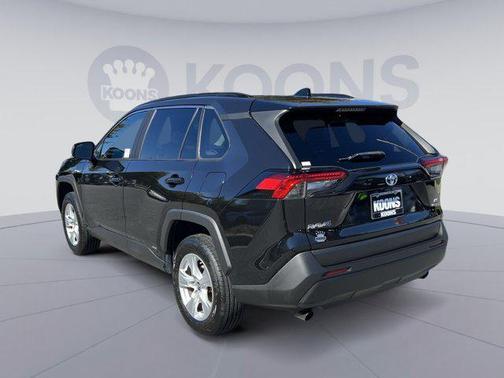 2020 Toyota RAV4 Hybrid LE