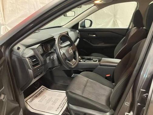 Gun Metallic 2025 Nissan Rogue SV