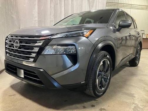 Gun Metallic 2025 Nissan Rogue SV
