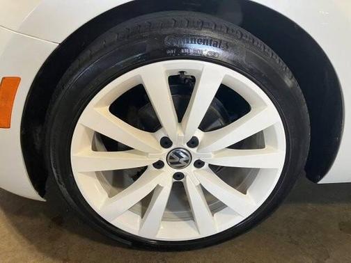 2014 Volkswagen Beetle 1.8T