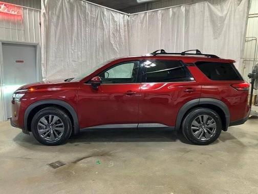 2022 Nissan Pathfinder SV 4WD