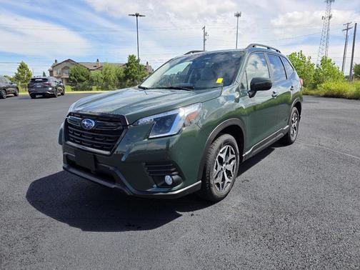 2022 Subaru Forester Premium