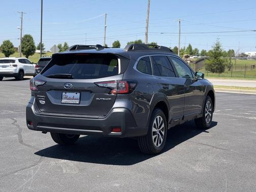 Magnetite Gray Metallic 2025 Subaru Outback Premium