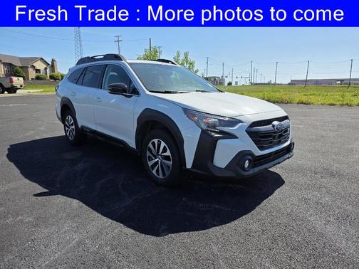 Crystal White Pearl 2025 Subaru Outback Premium