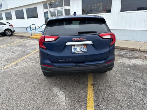 2022 GMC Terrain SLE