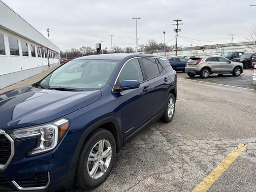 2022 GMC Terrain SLE