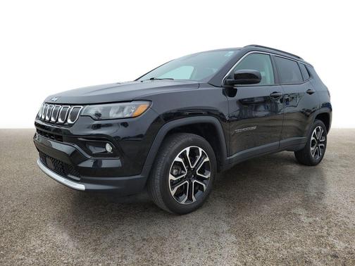 Diamond Black Crystal Pearlcoat 2022 Jeep Compass Limited