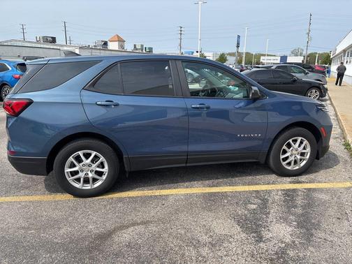 Lakeshore Blue Metallic 2024 Chevrolet Equinox LS