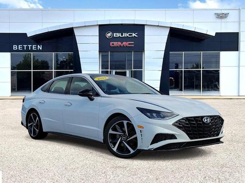 Quartz White 2021 Hyundai SONATA SEL Plus