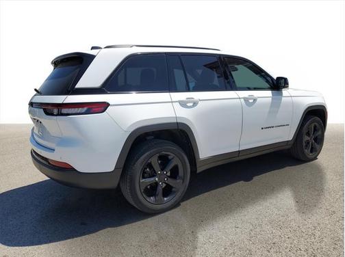 2023 Jeep Grand Cherokee Altitude