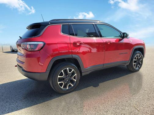 Redline Pearlcoat 2020 Jeep Compass Trailhawk