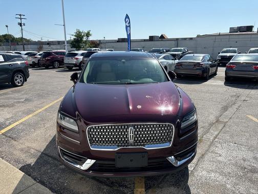 2019 Lincoln Nautilus Select
