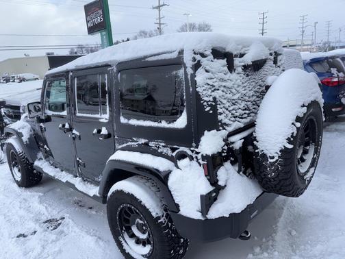 2016 Jeep Wrangler Unlimited Sahara