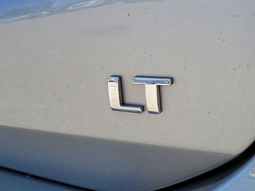 Sterling Gray Metallic 2024 Chevrolet Equinox 1LT