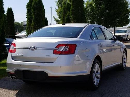 2011 Ford Taurus SEL