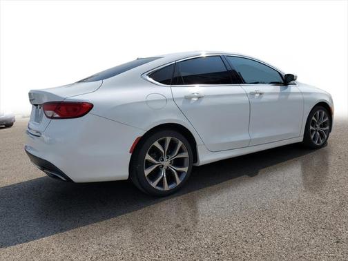 2016 Chrysler 200 C
