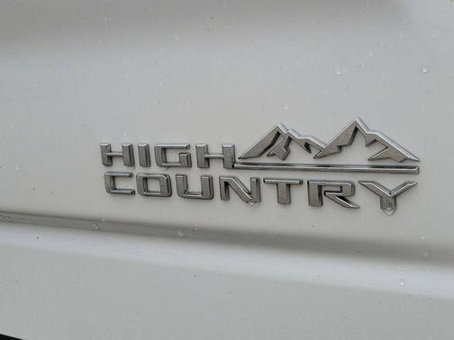 2022 Chevrolet Silverado 1500 Limited High Country