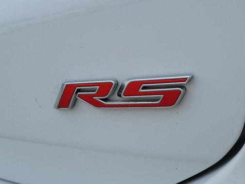 Summit White 2022 Chevrolet Equinox FWD RS