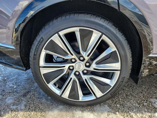 2025 Cadillac LYRIQ Luxury