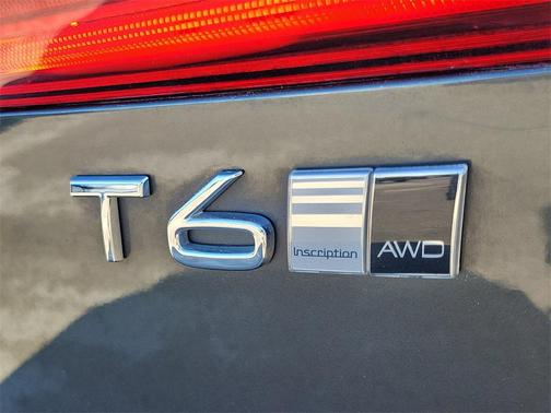 2018 Volvo XC60 T6 Inscription