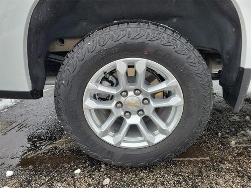 2025 Chevrolet Silverado 1500 LT