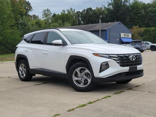 Quartz White 2022 Hyundai TUCSON SEL