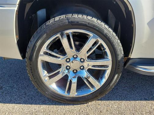 2011 Cadillac Escalade Luxury