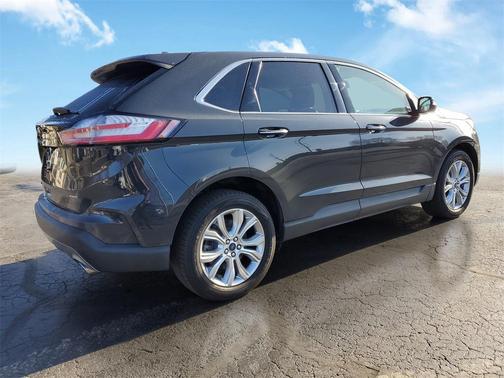 2021 Ford Edge Titanium