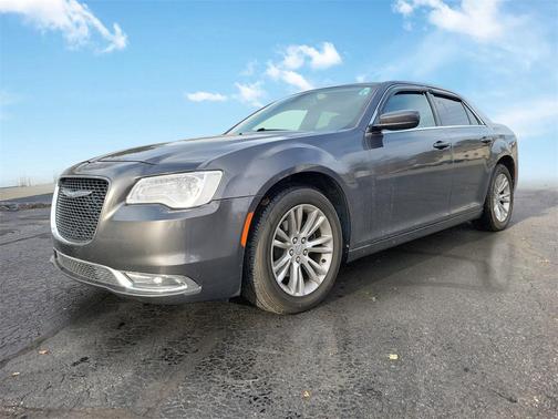 2017 Chrysler 300 S
