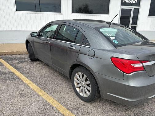 Tungsten Metallic Clearcoat 2013 Chrysler 200 Touring