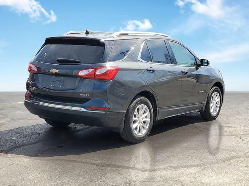 Nightfall Gray Metallic 2018 Chevrolet Equinox LT