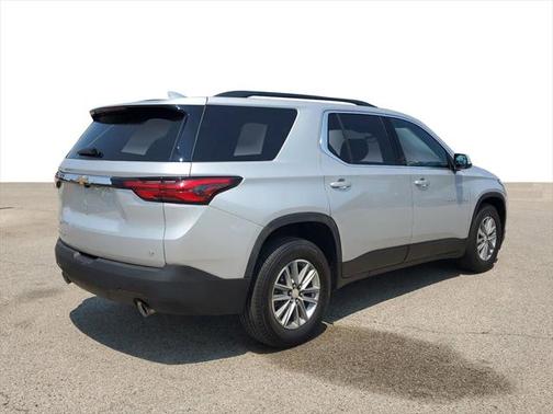 2022 Chevrolet Traverse LT Cloth