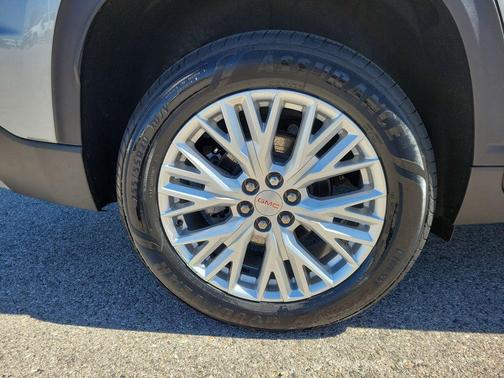 Sterling Metallic 2024 GMC Acadia FWD Elevation
