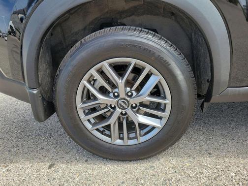 Super Black 2023 Nissan Rogue S
