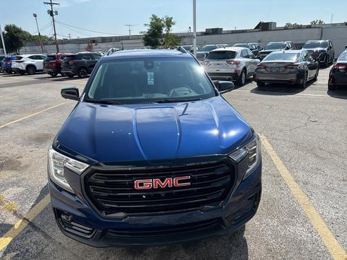 2022 GMC Terrain SLT
