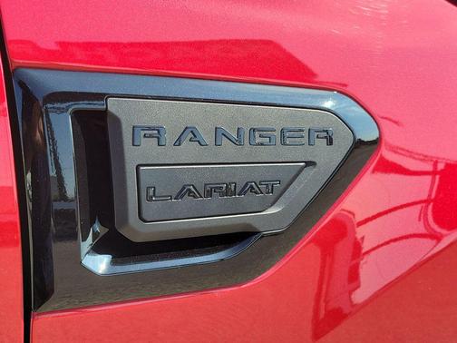 Rapid Red Metallic Tinted Clearcoat 2021 Ford Ranger LARIAT