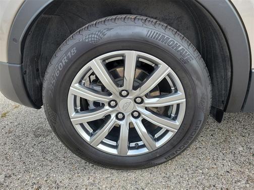 2022 Cadillac XT4 Premium Luxury