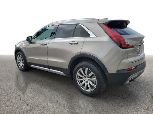 2022 Cadillac XT4 Premium Luxury