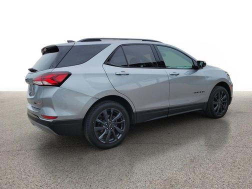 Sterling Gray Metallic 2023 Chevrolet Equinox AWD RS