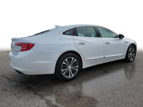 2017 Buick LaCrosse Essence