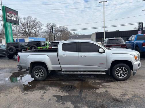 2017 GMC Canyon SLE