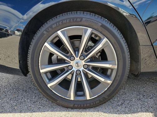 2022 Volvo S60 T5 Momentum