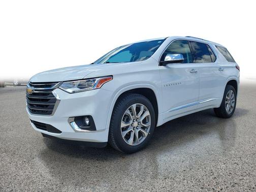 Summit White 2019 Chevrolet Traverse Premier