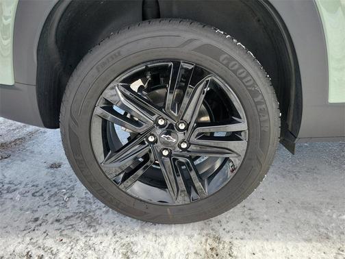 2025 Chevrolet Trax FWD ACTIV