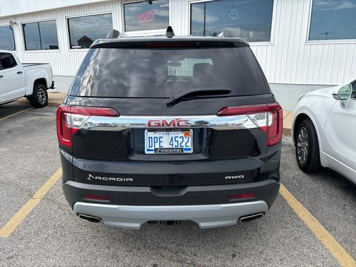 2023 GMC Acadia AWD SLT